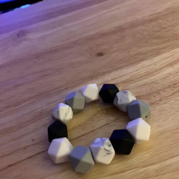 Bracelets - Picture 2 of 2